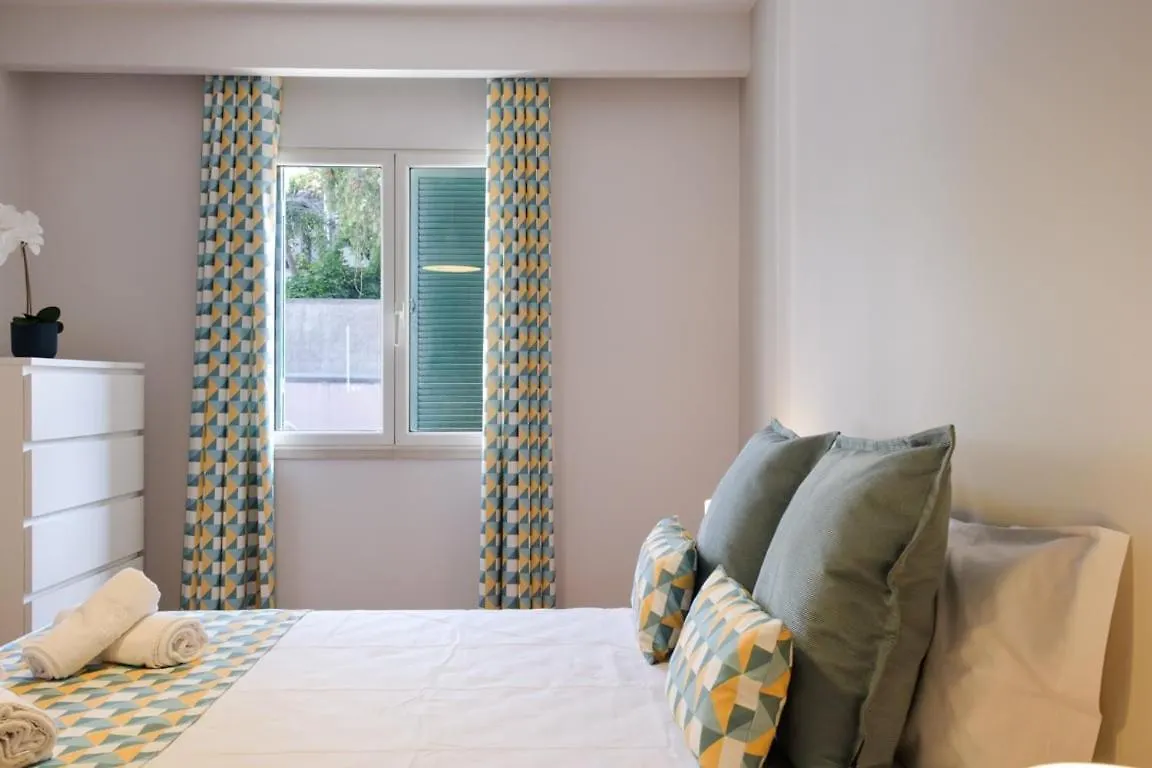 Guestready - Serenity By The Sea Near Funchal Bay דירה פונשל